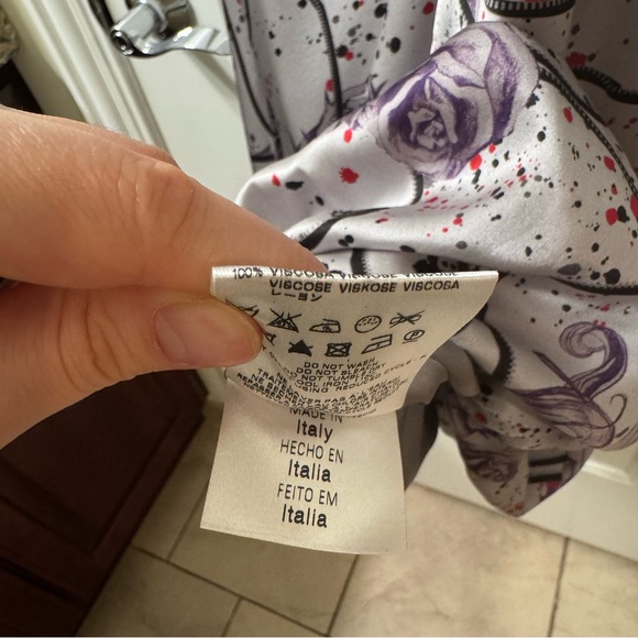 Alexander McQueen Women’s Avante Garde Bubble Hem Silver Floral Silk Dress - Picture 13 of 14